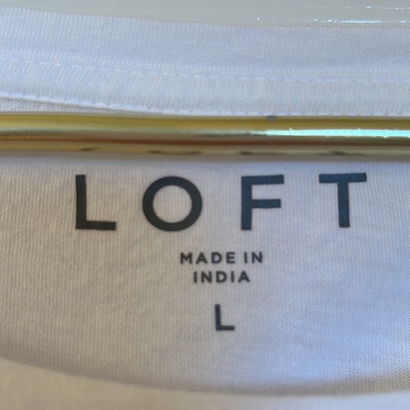 Not basic white tee - Picture 3 of 5